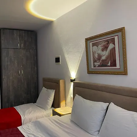 Comfy 2 Tirana